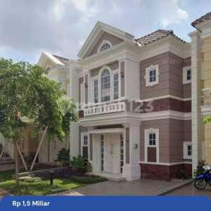 rumah elite tengah kota paramount village , tersedia melalui melalui situs Rumah123