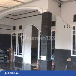 Rumah Full Furnished di Taman Cibaduyut Indah 1 Bandung , tersedia melalui melalui situs Rumah123