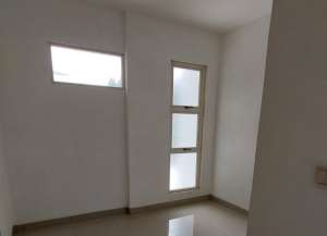 Rumah Golf Lake Atlantic City Cengkareng Uk 10x20 Hadap Selatan lokasi di ",
          price: `6000000000`,
          currency: `IDR`
    };


    let pageData = {
        viewPhoneModalField: , tersedia melalui melalui situs Lamudi