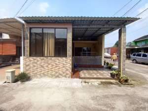 Rumah Hadap Timur 14 Menit ke Stasiun Depok Baru SHM Siap KPR J-34850 lokasi di Pancoran Mas, tersedia melalui melalui situs Olx