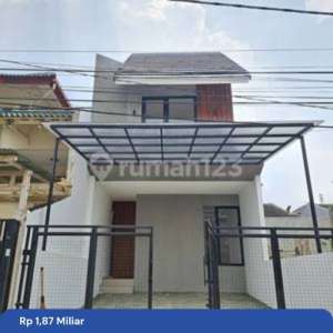 Rumah Harga Siap Nego Sampai Deal Komplek Megapolitan Cinere. , tersedia melalui melalui situs Rumah123