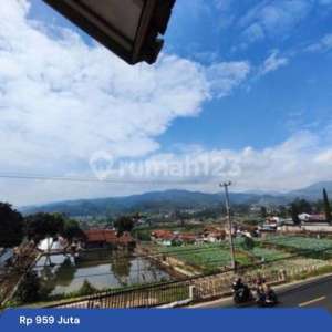 Rumah hitung tanah di main road Ciwidey patenggang , tersedia melalui melalui situs Rumah123