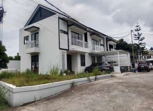 Rumah Hommy Hook di Antapani dkt RS Santo Yusup Kiaracondong Cikutra Cicadas lokasi di bandung-wetan, tersedia melalui melalui situs Lamudi