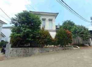 Rumah Hook 2 Lantai, furnished diCASA39 TOWNHOUSE Cibubur Jl. Pulo, Leuwinanggung, Tapos lokasi di tapos-1, tersedia melalui melalui situs Lamudi
