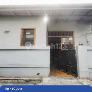 Rumah Hook Luas Cocok Untuk Kostan Dekat Stasiun Bekasi Timur , tersedia melalui melalui situs Rumah123