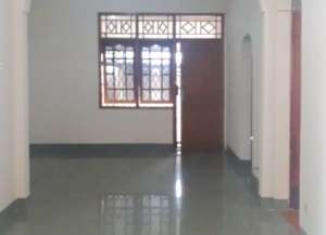 Rumah Jl Damarsari, Jati Padang, Pasar Minggu lokasi di jati-padang, tersedia melalui melalui situs Lamudi