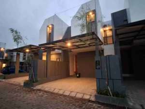 Rumah Junrejo Dekat Pendem Kota Batu lokasi di Junrejo, tersedia melalui melalui situs Olx