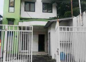 Rumah KANTOR dijual di Jl Imam Bonjol Pandansari dekat Queen City Mall lokasi di ",
          price: `4300000000`,
          currency: `IDR`
    };


    let pageData = {
        viewPhoneModalField: , tersedia melalui melalui situs Lamudi
