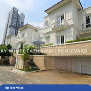 Rumah kolonial modern by thomas elliot dalam cluster dekat gandaria city , tersedia melalui melalui situs Rumah123