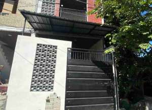 RUMAH KOST 9 KAMAR FULL PENGHUNI FURNISHED di Bibis Karah Surabaya Selatan lokasi di ",
          price: `1690000000`,
          currency: `IDR`
    };


    let pageData = {
        viewPhoneModalField: , tersedia melalui melalui situs Lamudi