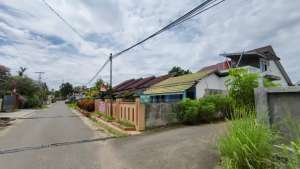 Rumah Kost2an Tengah Kota dekat kampus Unlam lokasi di Cempaka, tersedia melalui melalui situs Olx