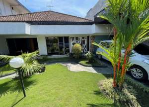 Rumah Kupang Indah, Dukuh Kupang, Surabaya, Ada Swiming Pool lokasi di dukuh-pakis, tersedia melalui melalui situs Lamudi