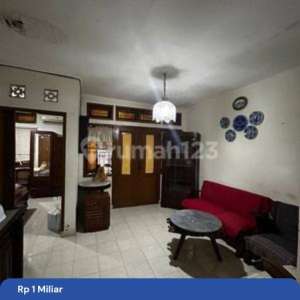 Rumah Lama 1.5 Lantai Dekat Jalan Indramayu sukanegara Antapani , tersedia melalui melalui situs Rumah123