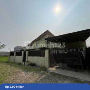 Rumah LT 300 Hadap Timur 12 Menit ke Puri Indah Mall J-38191 , tersedia melalui melalui situs Rumah123