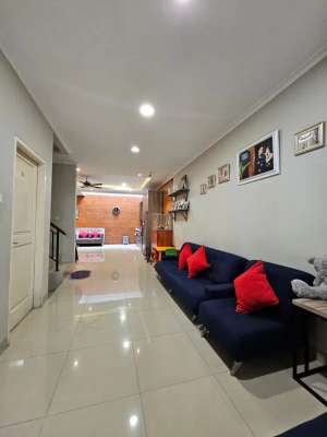 Rumah Luas 90 Full Renov Siap Huni Dapur Luas di Gading Serpong lokasi di Gading Serpong, tersedia melalui melalui situs Olx