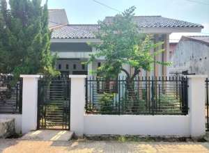 RUMAH LUAS MURAH 200M DI KOMPLEK BATARA HARAPAN JAYA BEKASI UTARA lokasi di Medan Satria, tersedia melalui melalui situs Olx