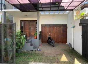 Rumah Luas Siap Huni Di Ciwaruga Bandung Dkt Gegerkalong Pasteur Polban lokasi di ",
          price: `2550000000`,
          currency: `IDR`
    };


    let pageData = {
        viewPhoneModalField: , tersedia melalui melalui situs Lamudi