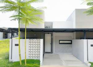 Rumah Madiun Perumahan Madiun Mojopurno 8jt Sampai serah terima kunci lokasi di ",
          price: `436930000`,
          currency: `IDR`
    };


    let pageData = {
        viewPhoneModalField: , tersedia melalui melalui situs Lamudi