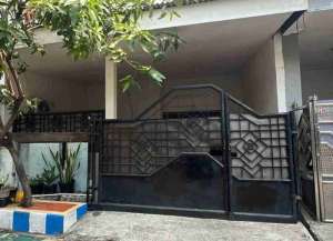Rumah Mapan Griyo Sentosa Tropodo Sidoarjo dekat Bandara Juanda lokasi di ",
          price: `600000000`,
          currency: `IDR`
    };


    let pageData = {
        viewPhoneModalField: , tersedia melalui melalui situs Lamudi