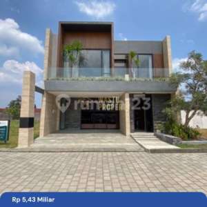 RUMAH MEWAH DALAM PERUMAHAN ELIT DEKAT UGM , tersedia melalui melalui situs Rumah123