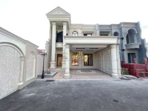 RUMAH MEWAH DESIGN ELEGANT SIMPLE DI GAMPING SLEMAN 2M lokasi di Gedong Tengen, tersedia melalui melalui situs Olx