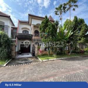 Rumah Mewah di Istana Dieng Malang , tersedia melalui melalui situs Rumah123