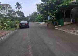 RUMAH MEWAH DI PERUMAHAN KOTA WISATA CIANGSANA BOGOR lokasi di ",
          price: `1500000000`,
          currency: `IDR`
    };


    let pageData = {
        viewPhoneModalField: , tersedia melalui melalui situs Lamudi