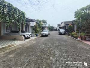 Rumah mewah full furnish perum elit dekat kampus UNSOED,GOR Purwokerto lokasi di Purwokerto Timur, tersedia melalui melalui situs Olx