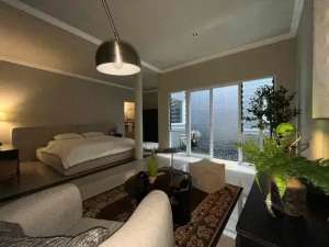 Rumah Mewah Full Furnished Bangunan Baru Di Komplek Setiabudhi Regency Murah lokasi di Sukasari, tersedia melalui melalui situs Olx