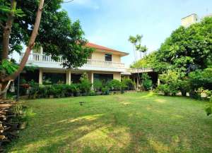 Rumah Mewah Luas dengan Paviliun di H. Nawi, Gandaria UtaraKebayoran Baru SHM lokasi di gandaria, tersedia melalui melalui situs Lamudi