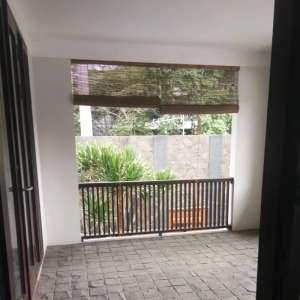 rumah mewah rasa villa di sayap Hegarmanah lokasi di Dago, tersedia melalui melalui situs Olx