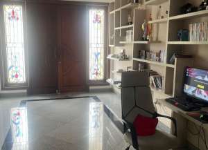 Rumah Mewah Siap Huni 2 Lantai Kertajaya Indah Surabaya lokasi di gubeng, tersedia melalui melalui situs Lamudi