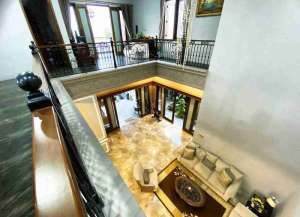 Rumah Mewah Tengah Kota Solo Luas Bonus FURNISH ALL lokasi di kratonan, tersedia melalui melalui situs Lamudi