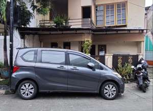 Rumah Minimalis Jalan 2 Mobil di Asem Baris Tebet lokasi di kebon-baru, tersedia melalui melalui situs Lamudi