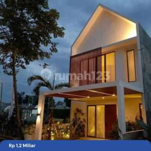 Rumah minimalis siap huni fasilitas kolam renang , tersedia melalui melalui situs Rumah123