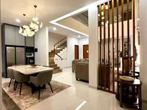 RUMAH MODERN FULL FURNISH di Cisitu Dago Bandung Akses Mudah Lokasi Strategis lokasi di Dago, tersedia melalui melalui situs Olx