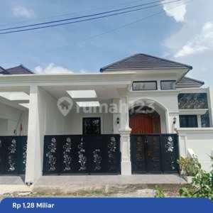 Rumah Modern Klasik Luas 100 m2 diJl Besi Jangkang , tersedia melalui melalui situs Rumah123