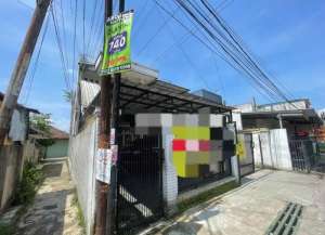 Rumah Murah 2 Lantai di Ciganitri Bojongsoang Buahbatu Bandung lokasi di ",
          price: `500000000`,
          currency: `IDR`
    };


    let pageData = {
        viewPhoneModalField: , tersedia melalui melalui situs Lamudi