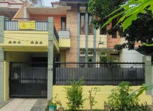 RUMAH MURAH 60 DI BAWAH PASARAN Lokasi strategis jalan raya, tinggal manfaatin aja buat rumahkosusaha lokasi di kandangan-2, tersedia melalui melalui situs Lamudi