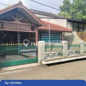 Rumah Murah di Lingkungan Nyaman Belakang Griya Arcamanik Endah. , tersedia melalui melalui situs Rumah123