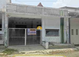 Rumah murah di Plamongan Semarang lokasi di ",
          price: `425000000`,
          currency: `IDR`
    };


    let pageData = {
        viewPhoneModalField: , tersedia melalui melalui situs Lamudi