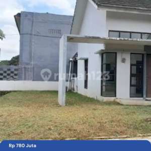 Rumah Murah Hook Lt 193m2 BSB Village Siap huni , tersedia melalui melalui situs Rumah123