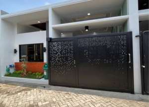 Rumah Murah Modern Kekinian Psr 3 Ringroad Setia Budi Medan Selayang Dekat Kampus USU lokasi di ",
          price: `749000000`,
          currency: `IDR`
    };


    let pageData = {
        viewPhoneModalField: , tersedia melalui melalui situs Lamudi