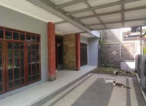 Rumah murah shm di GBA ciganitri dekat TEL-U lokasi di ",
          price: `600000000`,
          currency: `IDR`
    };


    let pageData = {
        viewPhoneModalField: , tersedia melalui melalui situs Lamudi