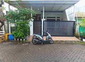 Rumah Murah Siap Huni dibawah pasaran di Baskara Mulyorejo, Sby lokasi di ",
          price: `1700000000`,
          currency: `IDR`
    };


    let pageData = {
        viewPhoneModalField: , tersedia melalui melalui situs Lamudi