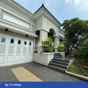 Rumah Pluit, Jakarta Utara Bagus Semi Furnished SHM , tersedia melalui melalui situs Rumah123