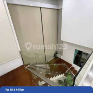 Rumah Rapih Siap Huni Di Pantai Indah Kapuk , tersedia melalui melalui situs Rumah123