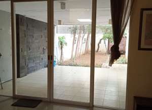 Rumah Royal Residence Surabaya, nyaman, bebas banjir lokasi di ",
          price: `3800000000`,
          currency: `IDR`
    };


    let pageData = {
        viewPhoneModalField: , tersedia melalui melalui situs Lamudi