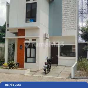 Rumah Scandinavian bagus di Jatisari Jatiasih Bekasi bisa Kpr , tersedia melalui melalui situs Rumah123