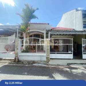 RUMAH SECOND TANAH LUAS DI SETURAN DEKAT UPN , tersedia melalui melalui situs Rumah123